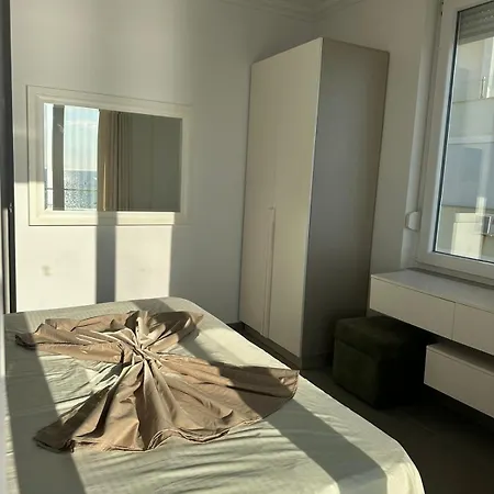 Deluxe With Balcony Appartement Shëngjin