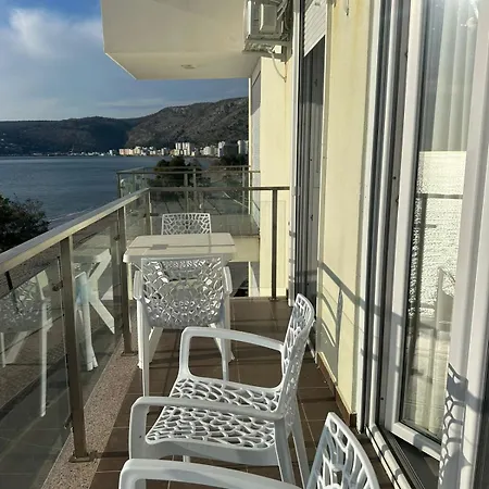 Deluxe With Balcony 公寓 Shëngjin