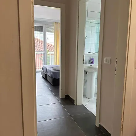 Deluxe With Balcony Shëngjin