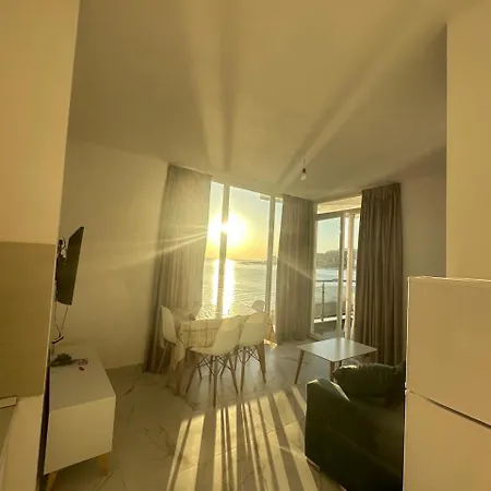 Appartement Deluxe With Balcony Shëngjin