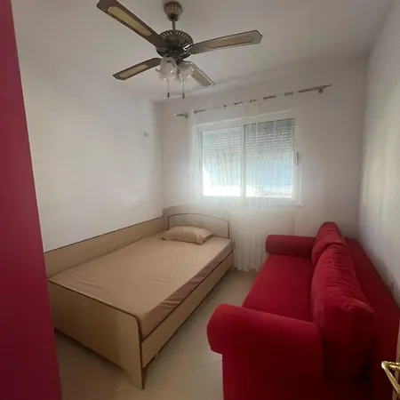 Deluxe With Balcony Apartment *