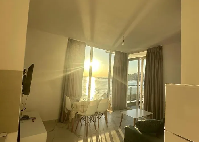 Appartement Deluxe With Balcony Shëngjin