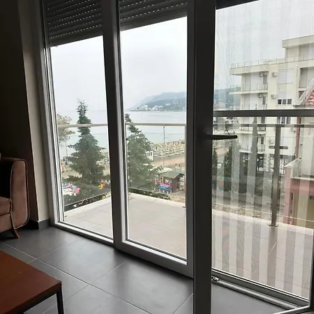 Deluxe With Balcony Shëngjin