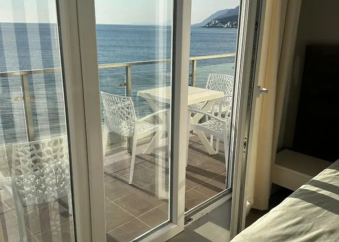 Deluxe With Balcony *