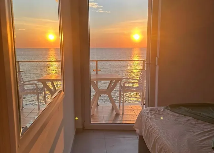 아파트 Deluxe With Balcony