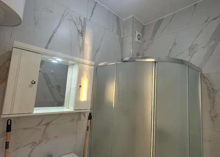 아파트 Deluxe With Balcony *